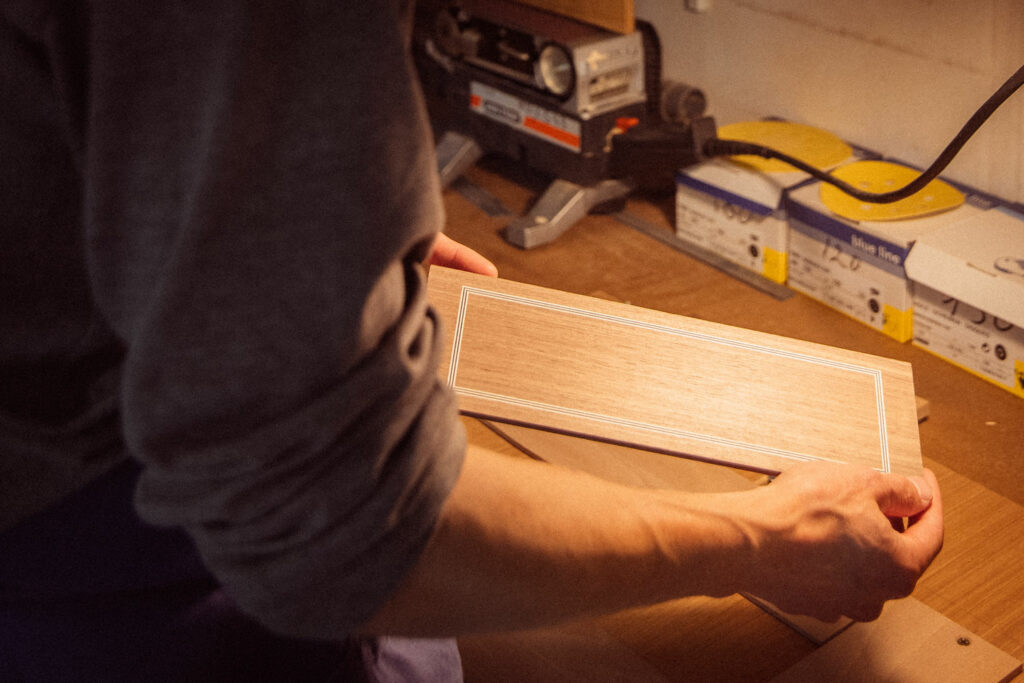 Finishing purfling inlays - Bertrand Gaillard Accordions