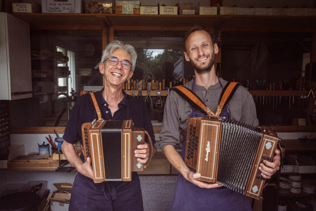 Bertrand with an Émeraude and Joseph with an Améthyste - Bertrand Gaillard Accordions